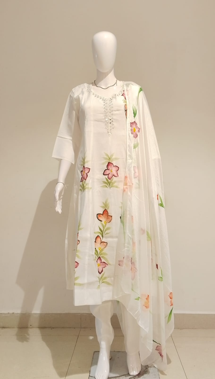 Hand-painted floral kurta set, white